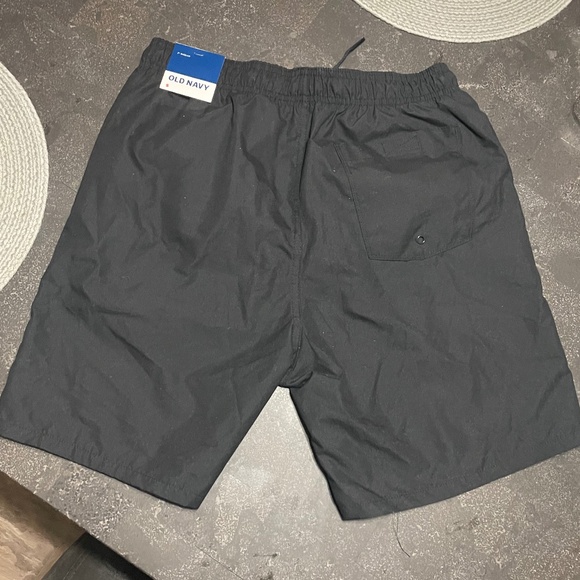 🆕 Mens Old Navy Black Swim Trunks - Size S - Picture 2 of 9
